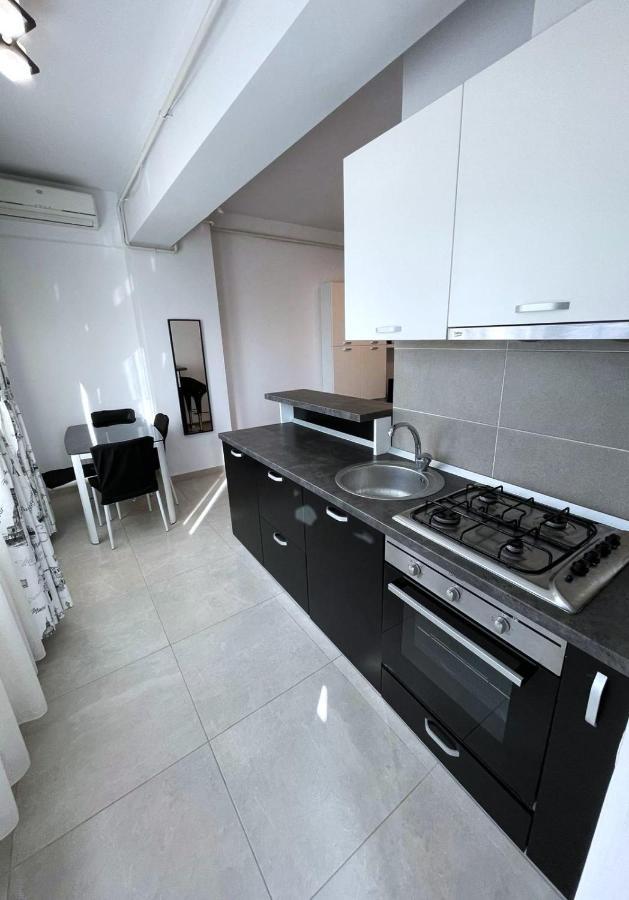 Taste Of Iasi - Two Room Apartment - Central - Sunset Touch Exteriör bild