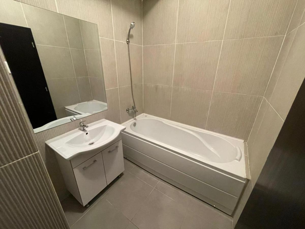 Taste Of Iasi - Two Room Apartment - Central - Sunset Touch Exteriör bild