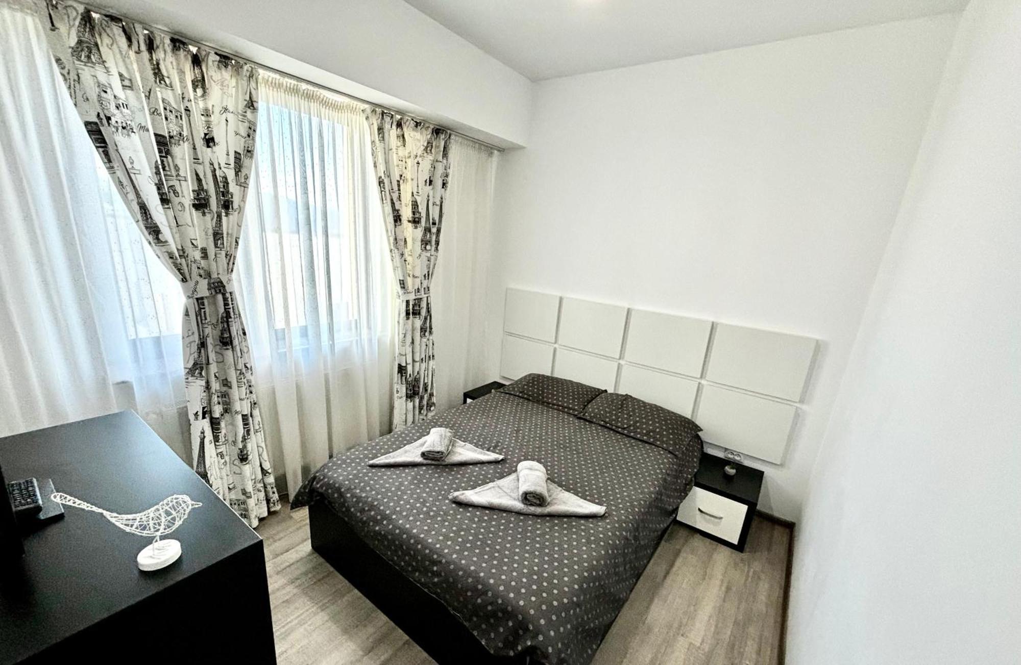 Taste Of Iasi - Two Room Apartment - Central - Sunset Touch Exteriör bild