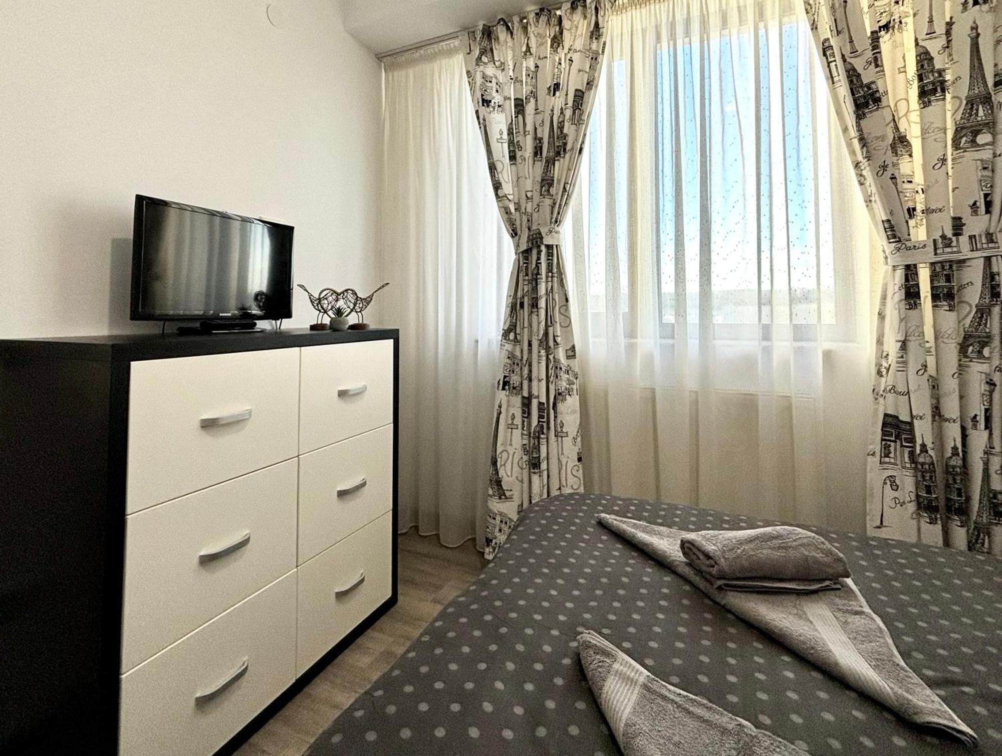 Taste Of Iasi - Two Room Apartment - Central - Sunset Touch Exteriör bild